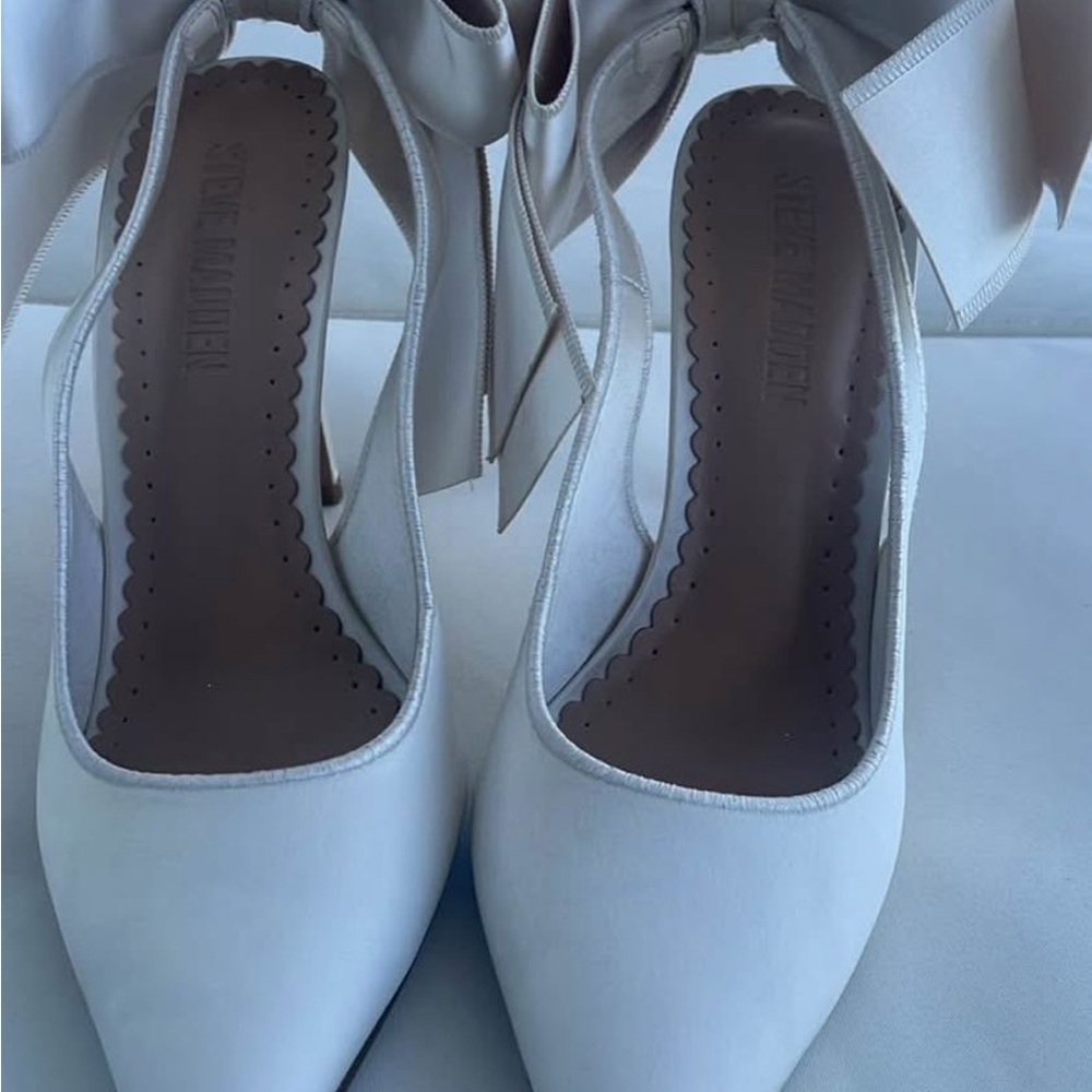 Steve Madden White Heels with Bow Detail